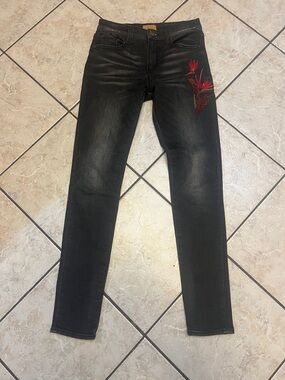 Driftwood Jackie Skinny Jeans with Red Embroidered Bird 25
